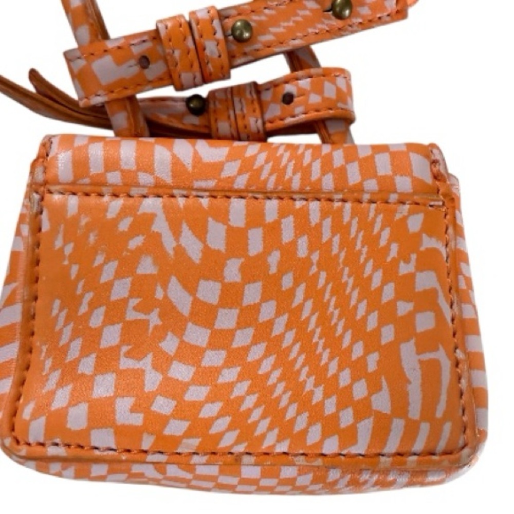 Free People-Close To You Mini Crossbody SOLD OUT - Picture 6 of 11